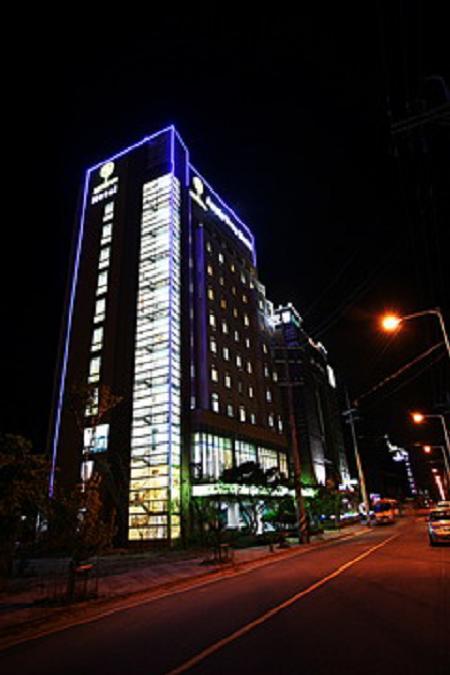 Gunsan Apple Tree Hotel Exteriör bild