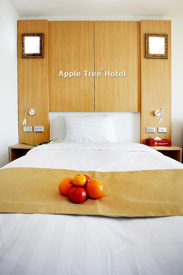 Gunsan Apple Tree Hotel Exteriör bild