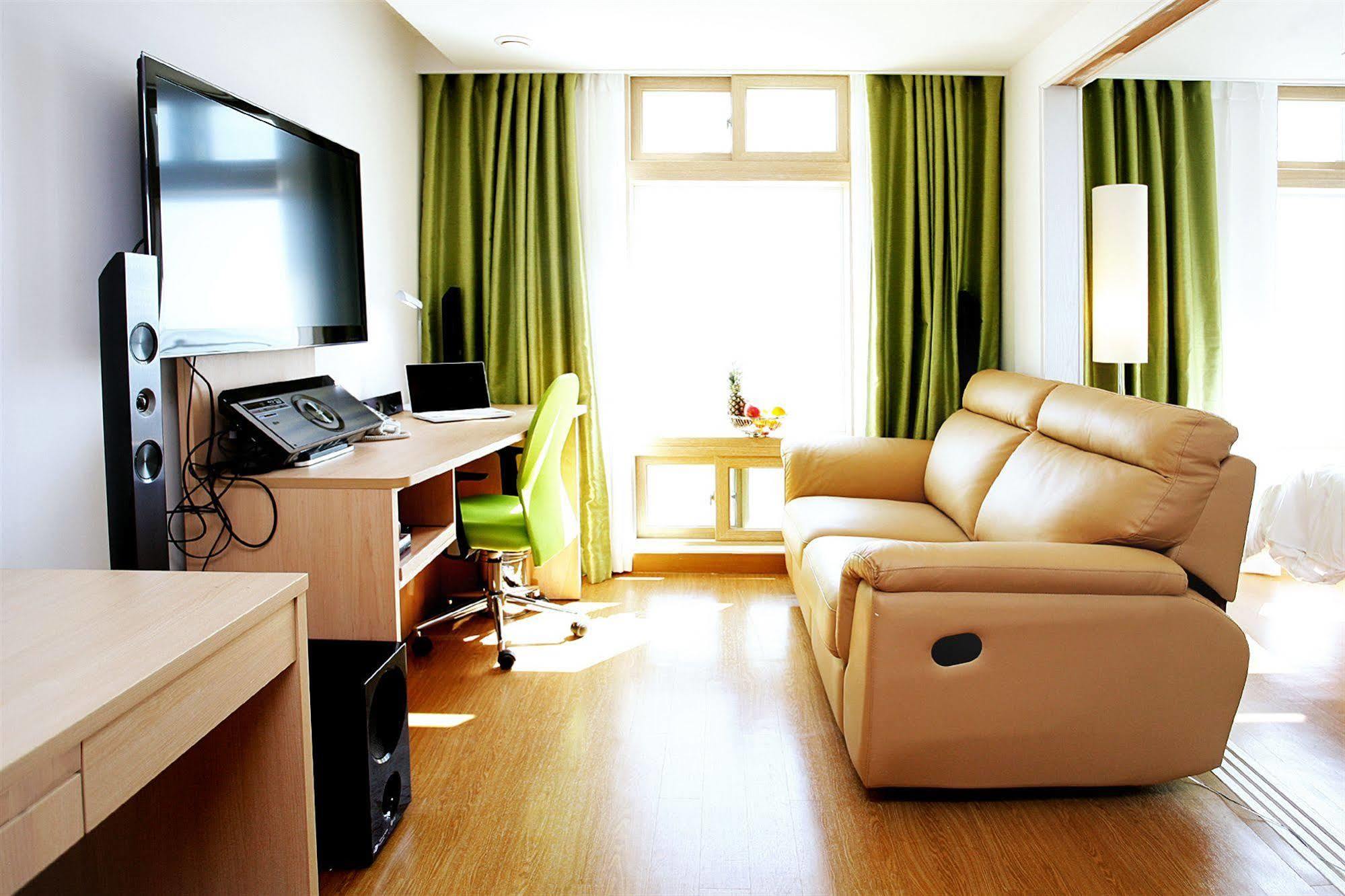 Gunsan Apple Tree Hotel Exteriör bild