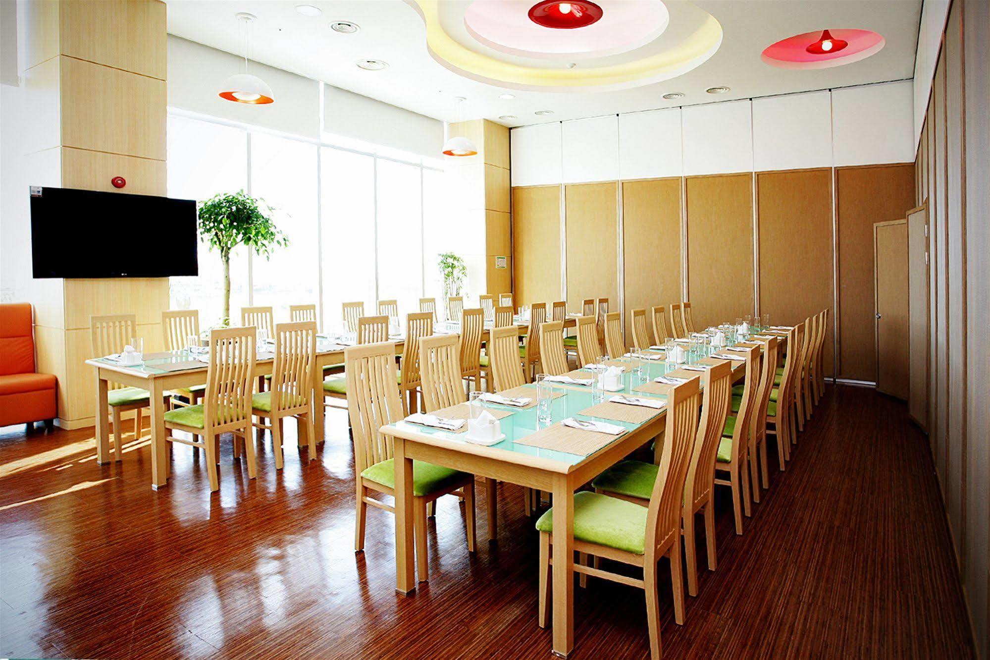 Gunsan Apple Tree Hotel Exteriör bild